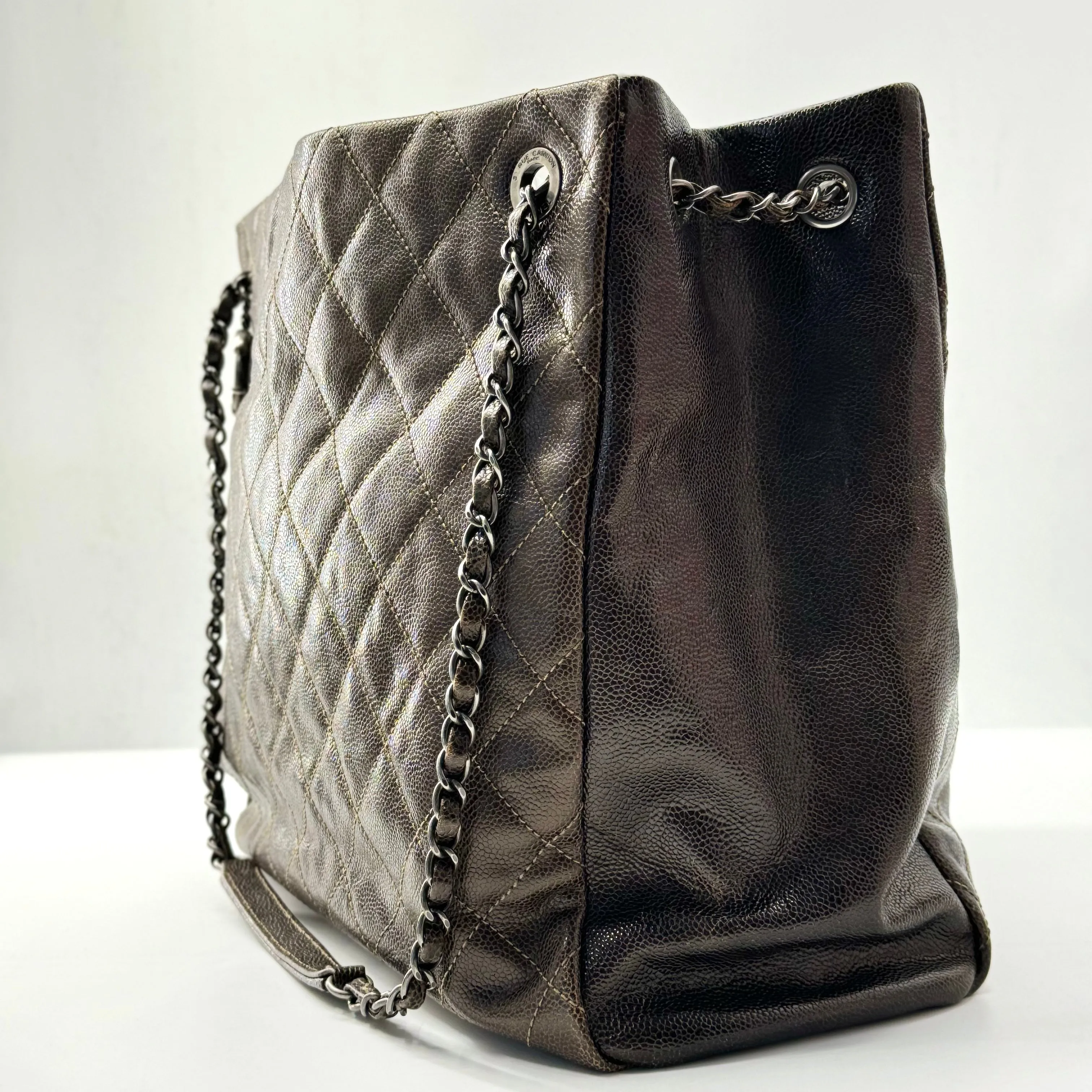 CHANEL Large Chic Caviar Shopping Tote