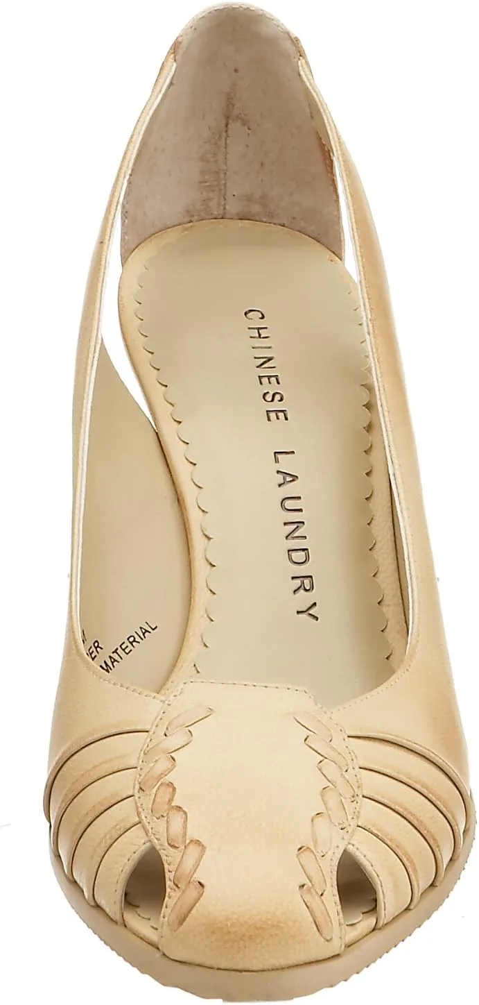 Chinese Laundry Women's Insight Wedge
