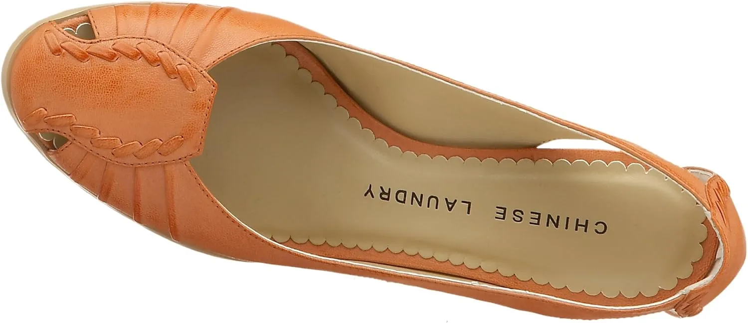 Chinese Laundry Women's Insight Wedge