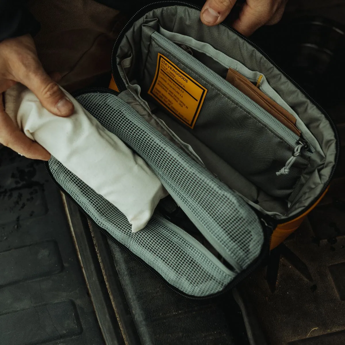 Civic Access Pouch 2L CAP2