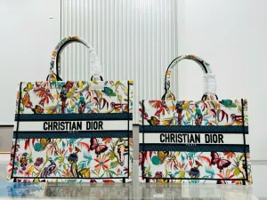 D Book Tote