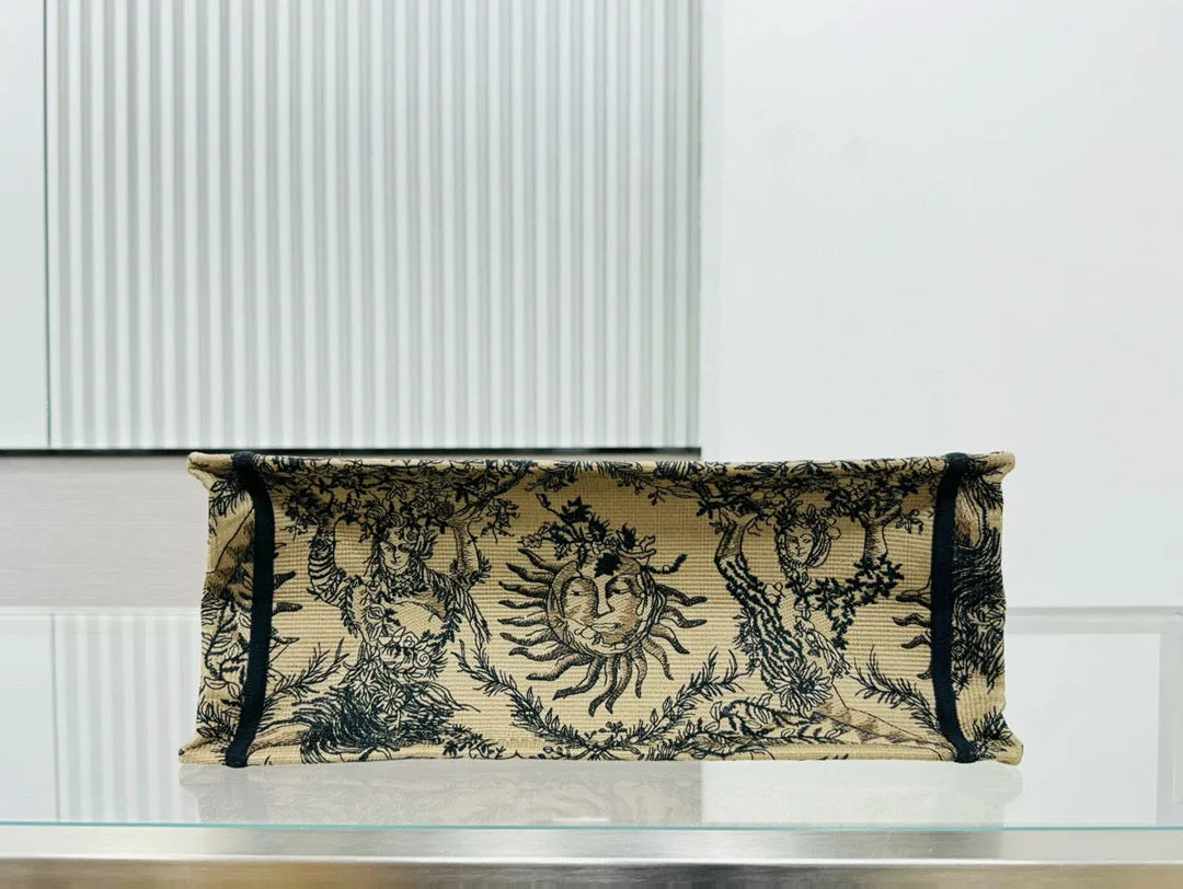D Book Tote