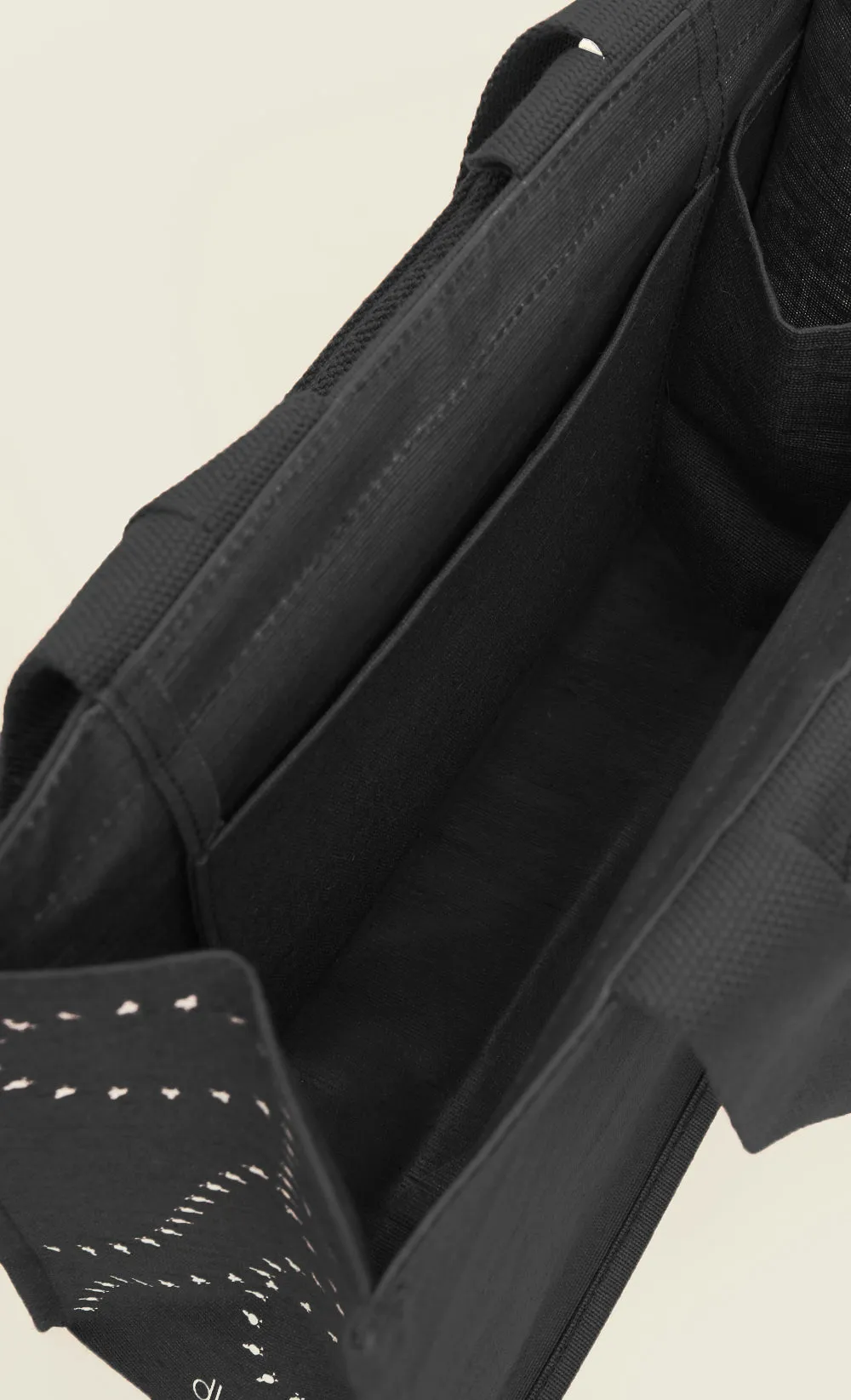 Daily Mini Bag in Black