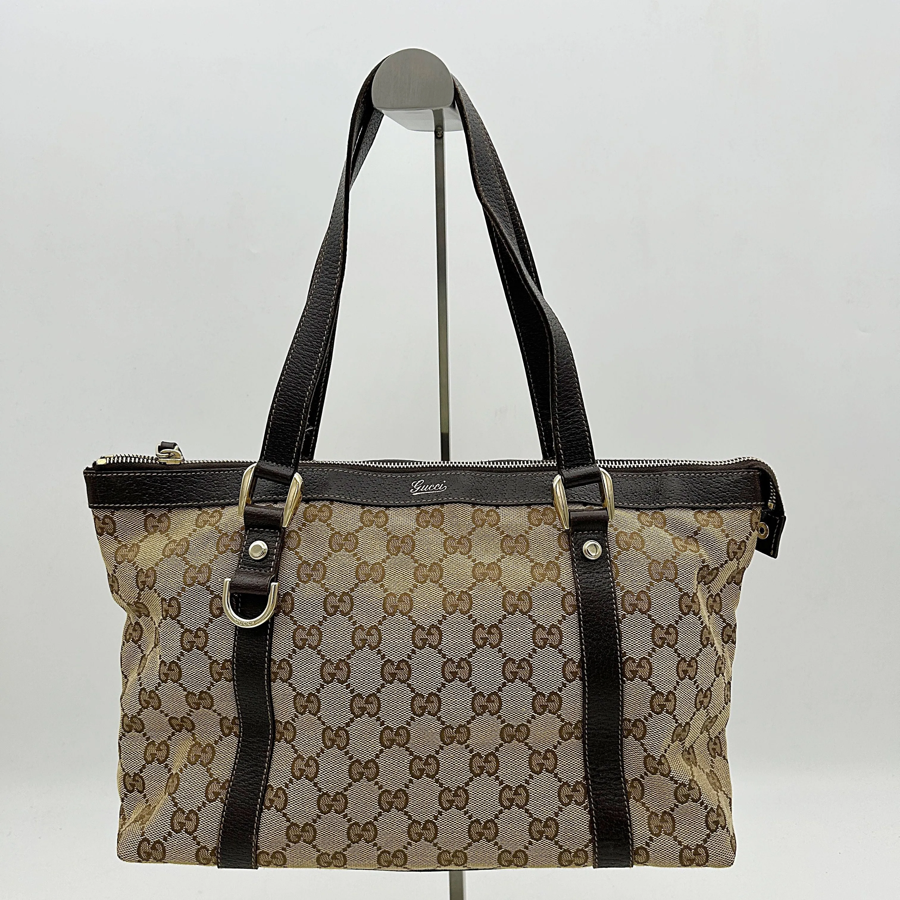 Gucci GG Canvas Abbey Medium - Totes, Handbags B03266BDU9