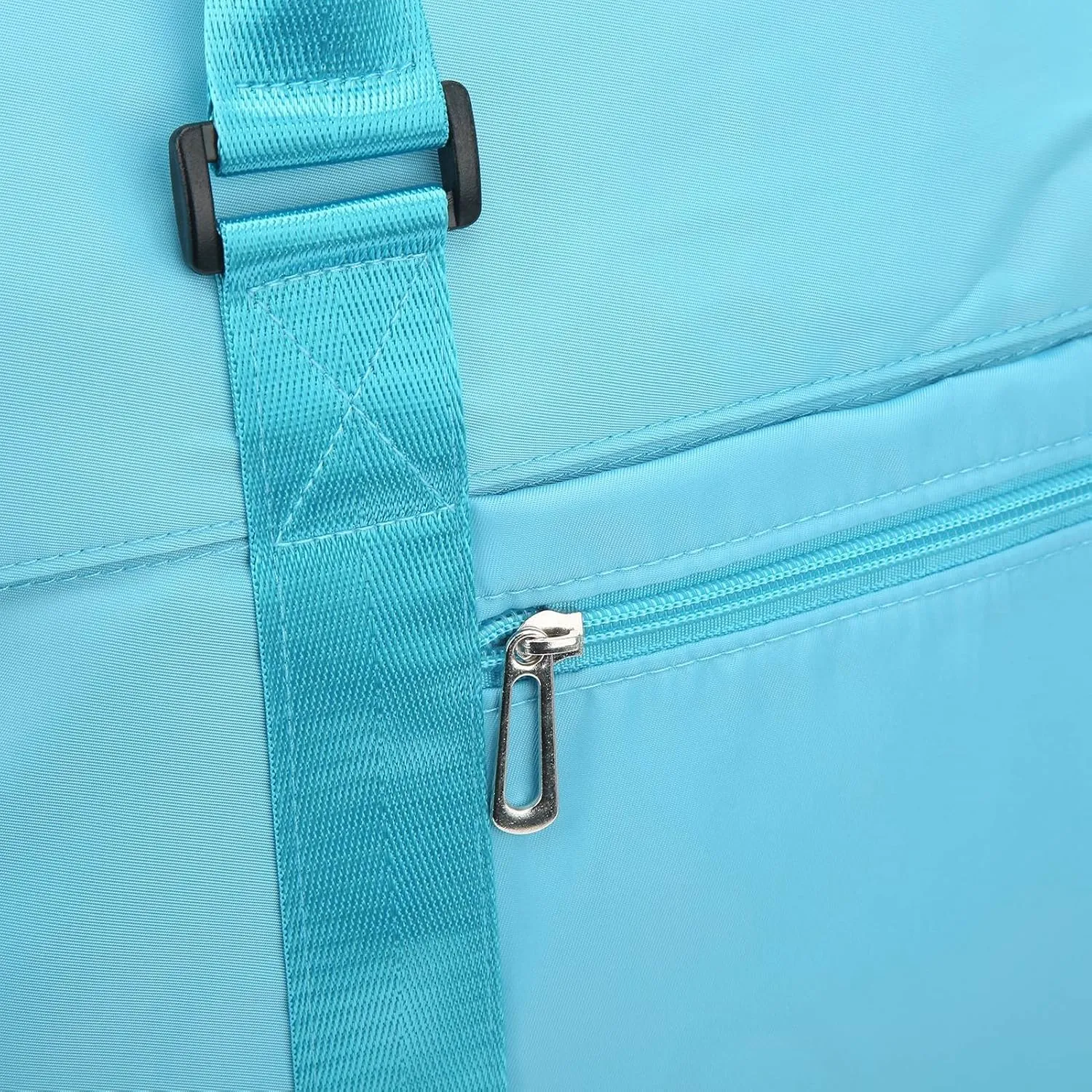 Large Capacity Lightweight Travel Bag for Sports Camping Home with Side Pocket (APJ021BE)