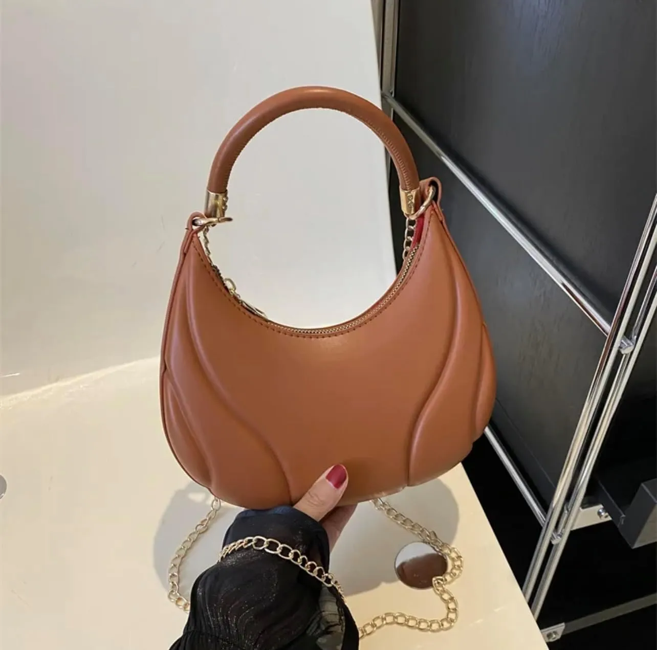 Luxury Leather Hangbag/Shoulder Bag