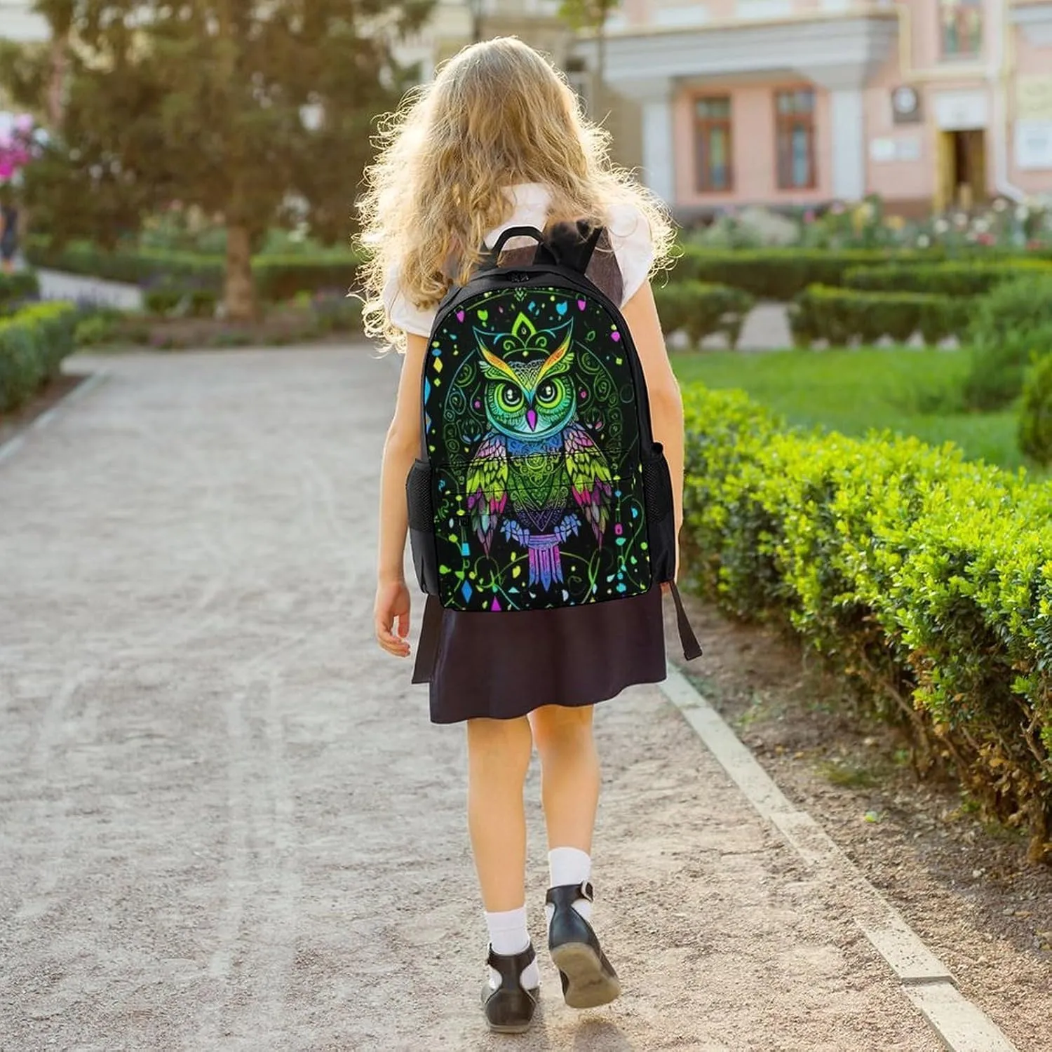 Men Women Polyester Cute Abstract Owl Psychedelic Art Casual Daypack Large Capacity Carry On Bag With Adjustable Shoulder Straps for Camping Work Running