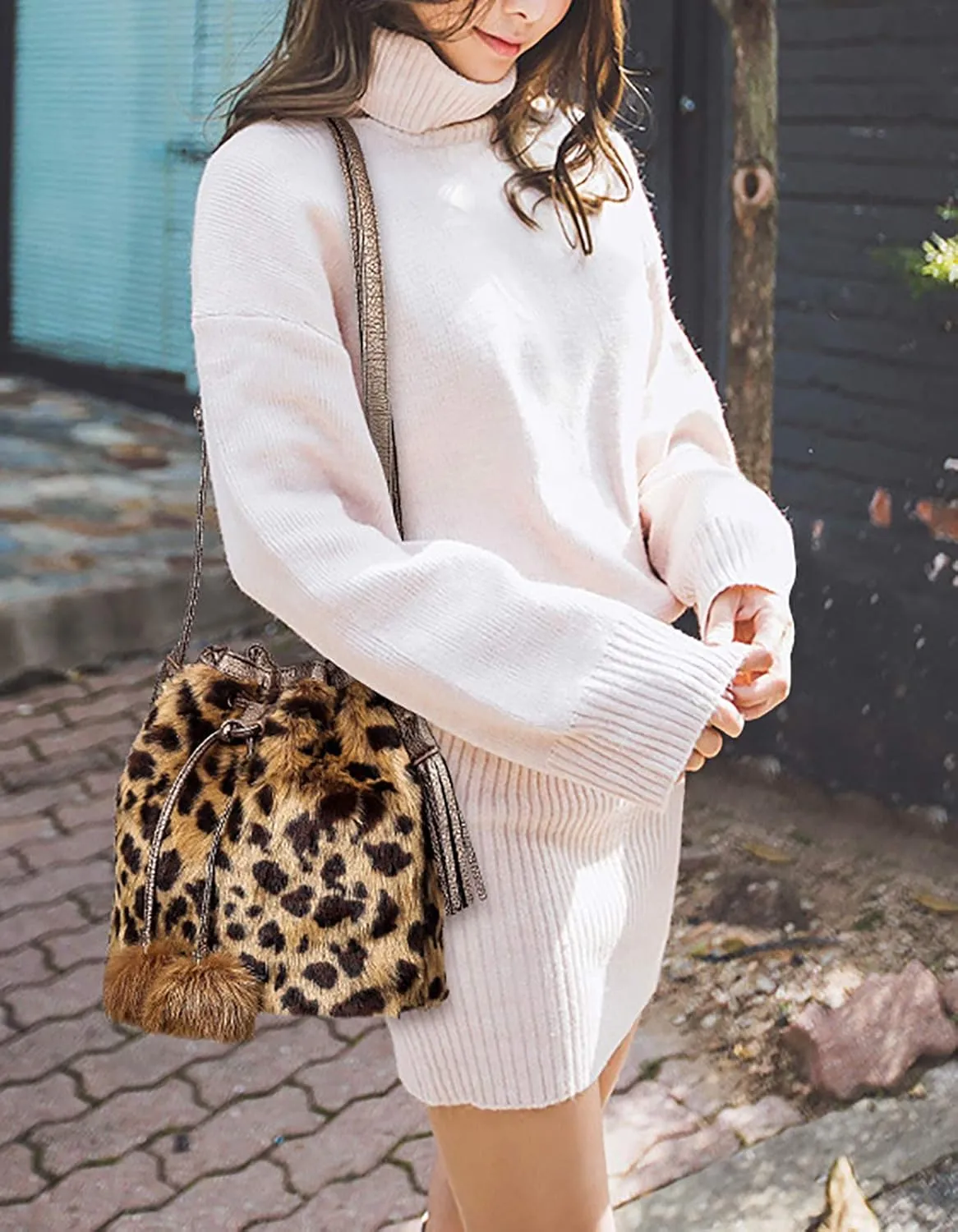 Plush Bucket Handbag Faux Fur Drawstring Fluffy Crossbody Bag Handle Shoulder Tote Bag