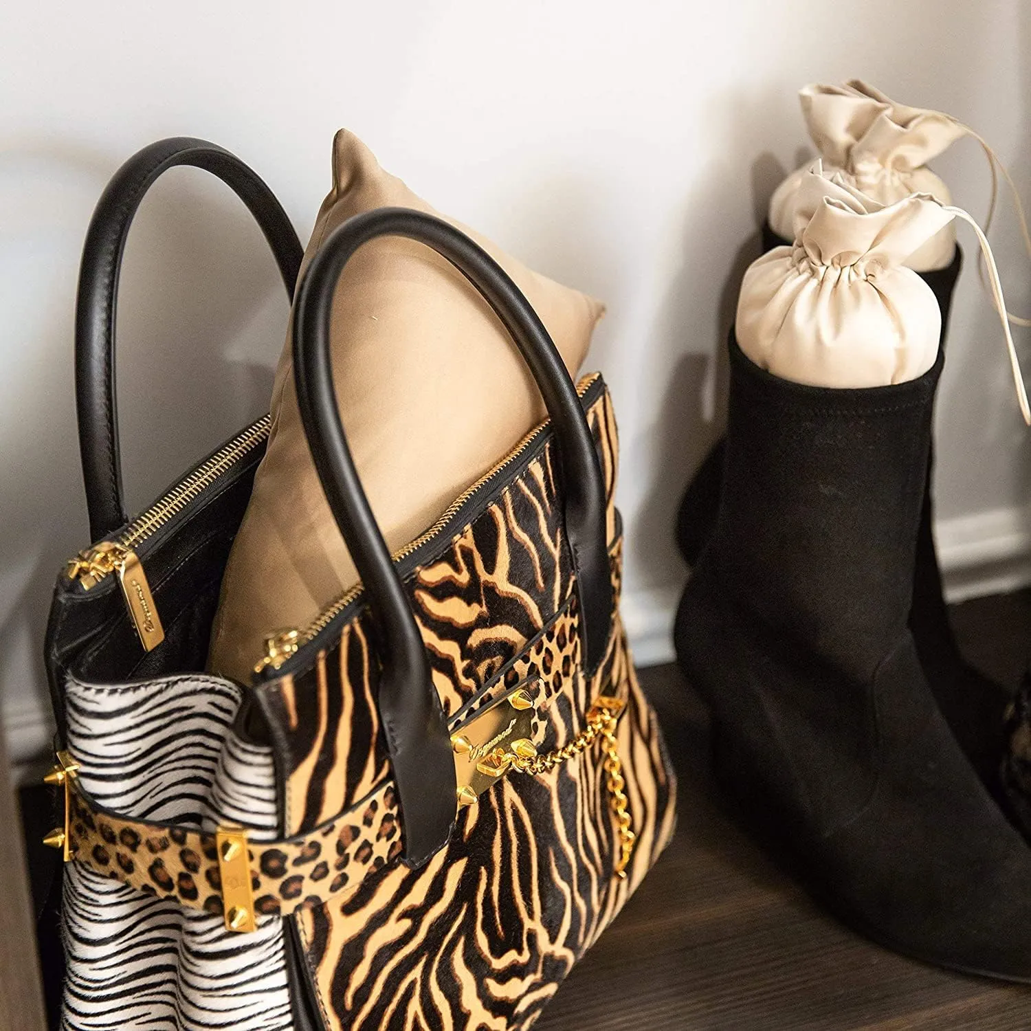 Purse Insert Pillows - Custom Cushioned Handbag Fillers by Fabrinique - Shaper Inserts to Maintain Small to Large Purses - Insert Stuffers Prevent Creases & Damage for Bag Storage - Black - Mini