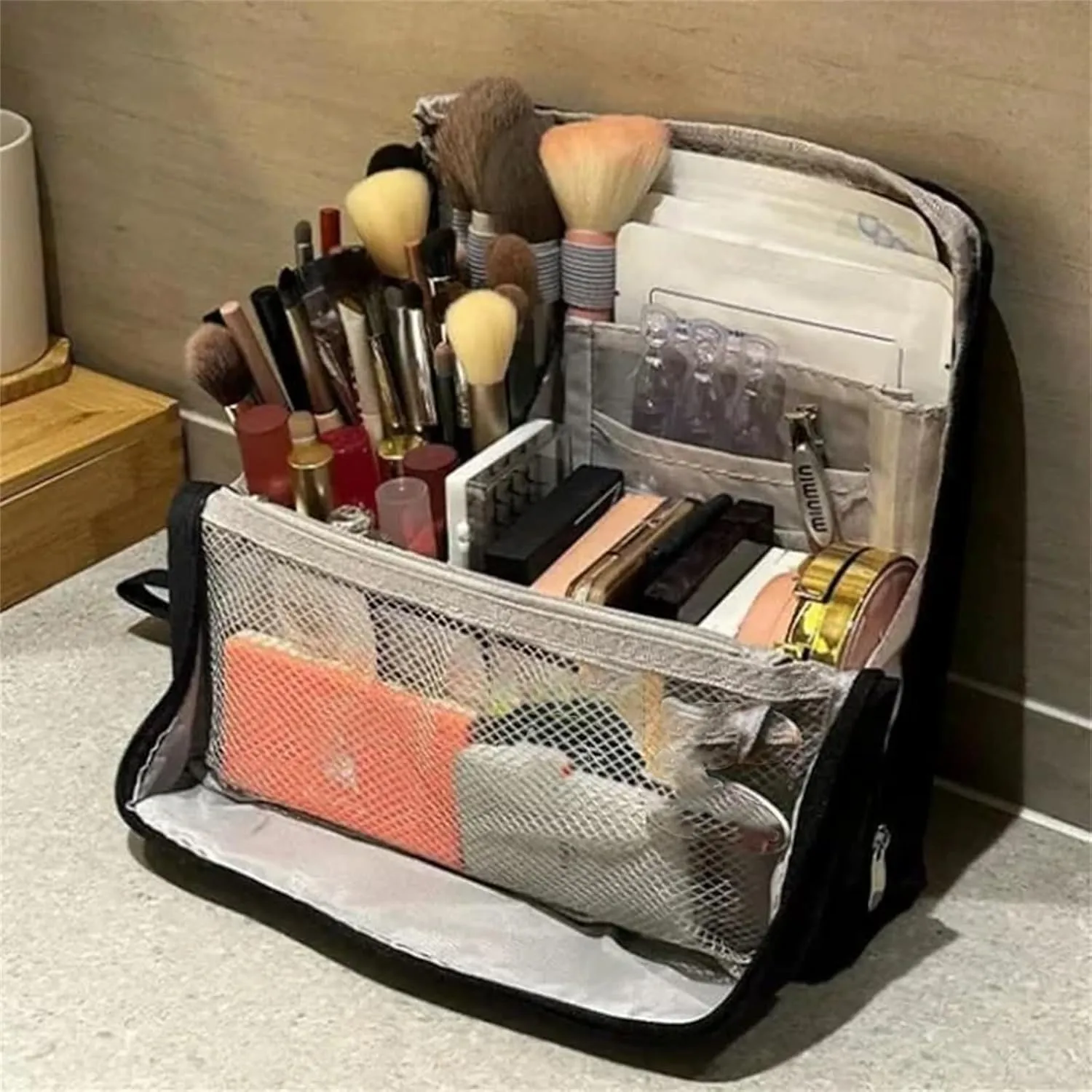 Relevanton Standing Makeup Bag, Doresty Makeup Bag, Multi-purpose Large Capacity Oxford Cloth Standing Makeup Bags, Portable Travel Waterproof Organizer with Compartments (Violet)