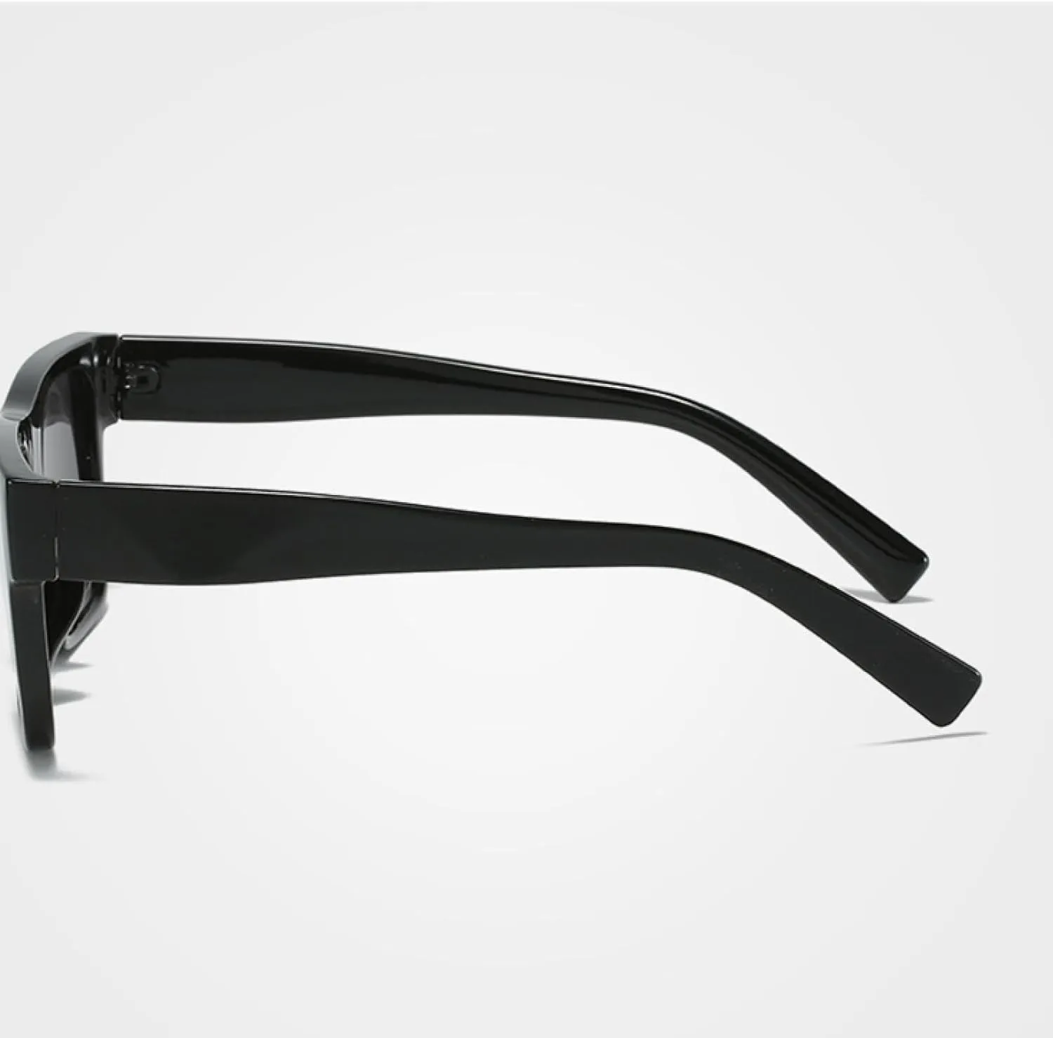 Retro Classic Sunglasses for Women Men Fashion Luxury Vintage Frame Sun Glasses Modern Female Male Shades