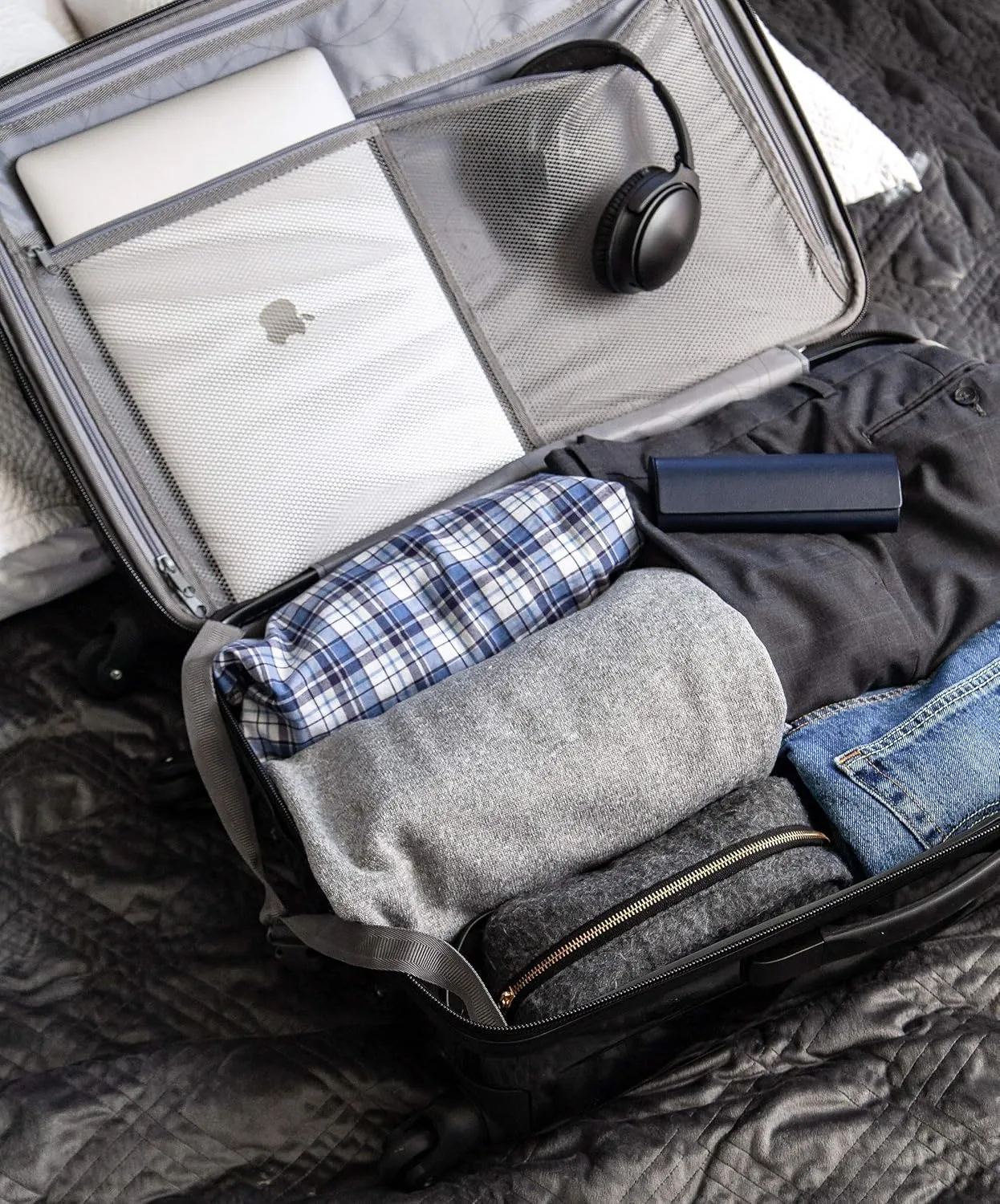 Samsonite Winfield 2 Hardside Expandable Luggage with Spinner Wheels, Charcoal, Carry-On 20-Inch