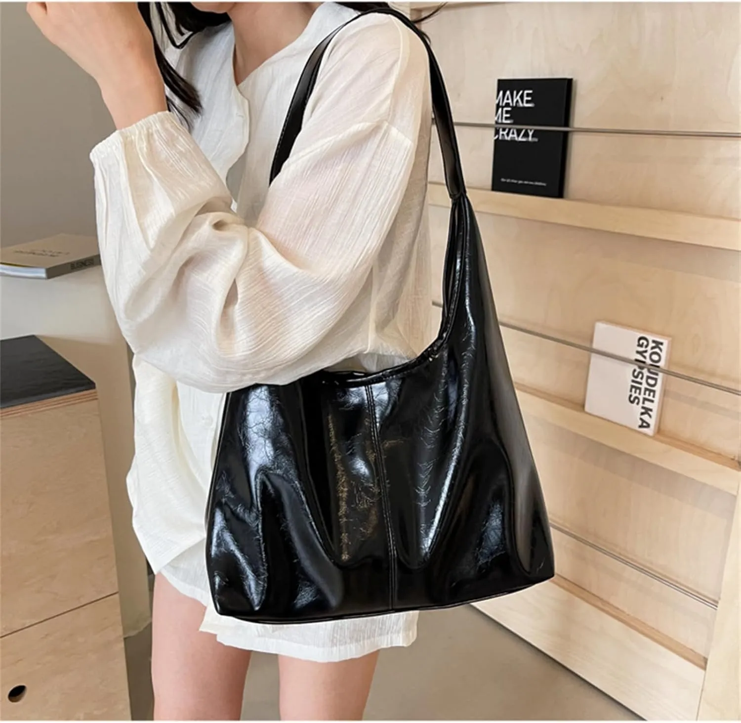 Shoulder Bag Women Tote Bag PU Leather Chic Fashionable Large Magnetic Closure 2024 Bag Casual Commuting Handbag