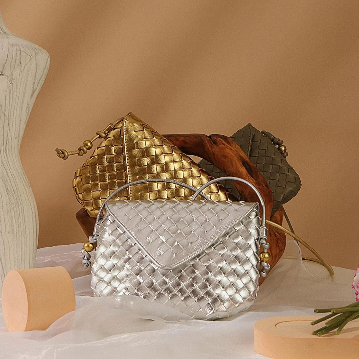 Small size woven luxury women's satchel, mini clamshell portable adjustable age-reducing travel daily shoulder bag