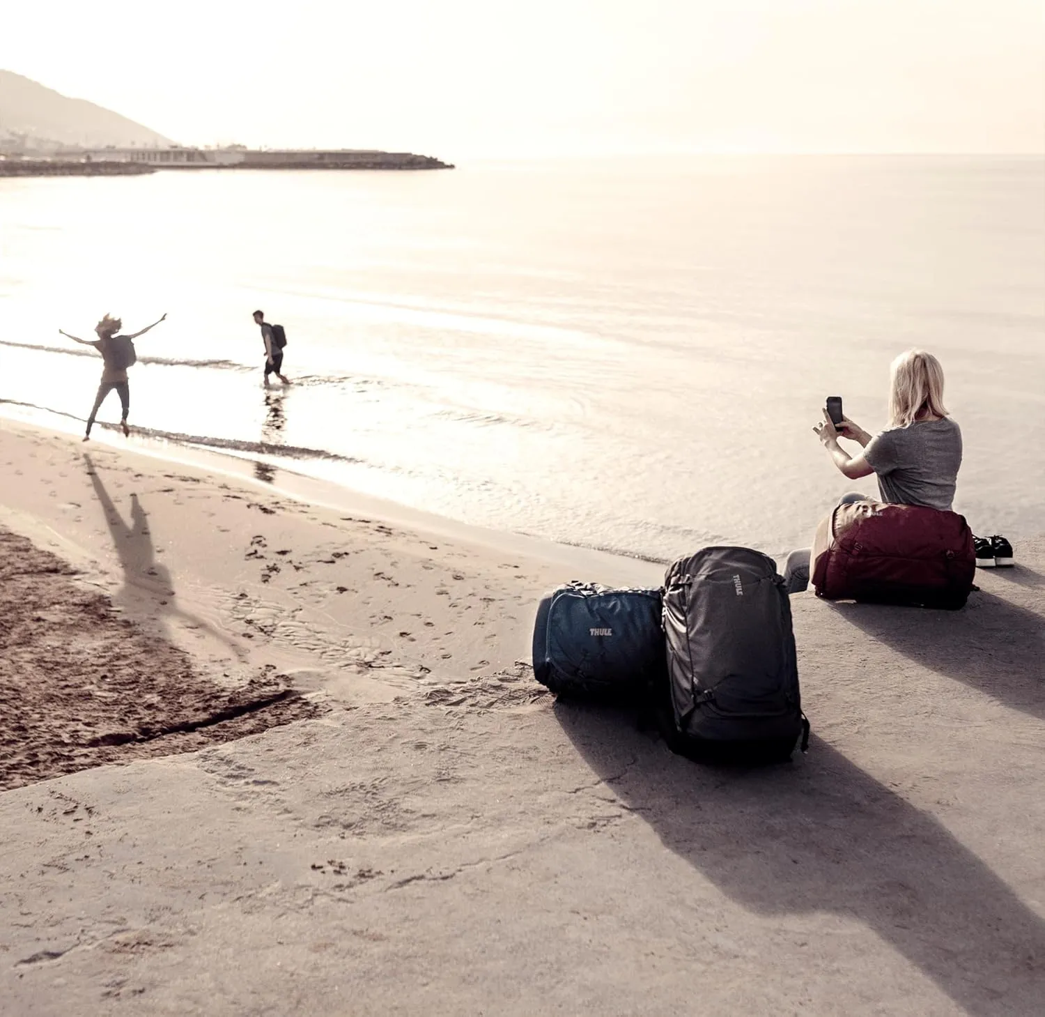 Thule Landmark 60L Travel Pack, Obsidian