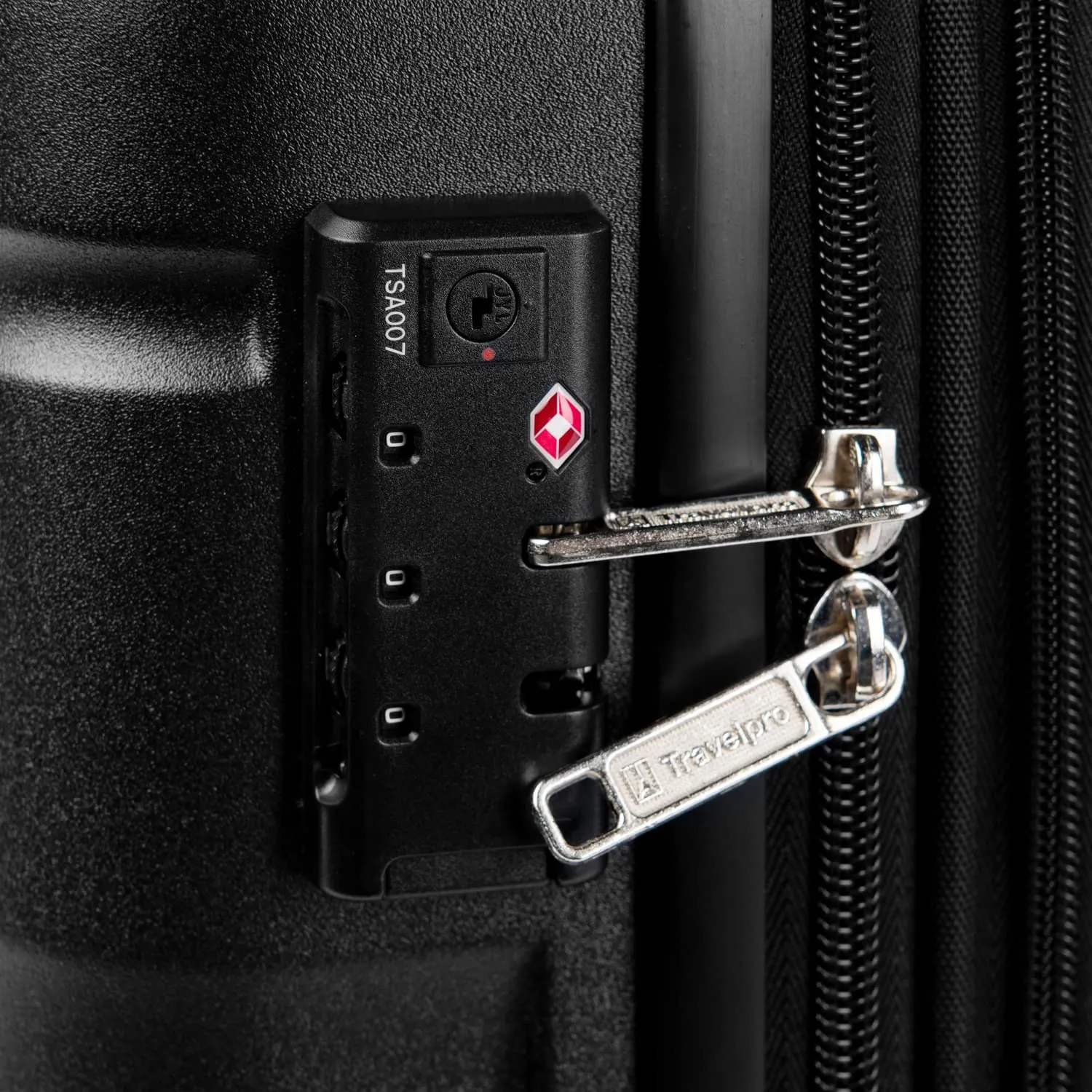 Travelpro Runway Hardside 2-Piece Expandable Spinner Set (20/25") U2