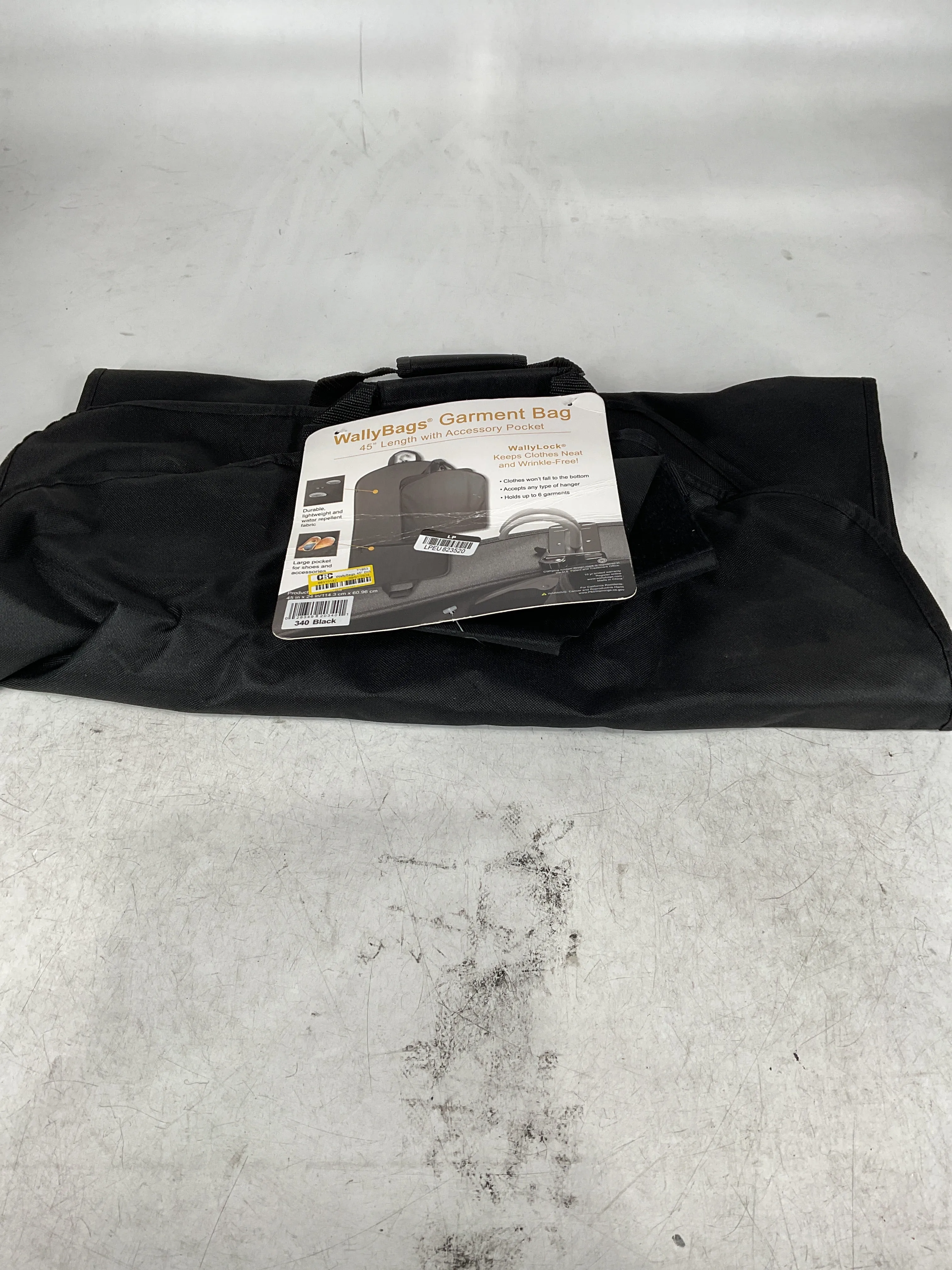 WallyBags 45" Deluxe Slim Travel Garment Bag with Accessory Pocket, Black, Inch U2