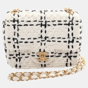 White/Black Raffia Effect Tweedy Mini Flap Shoulder Bags