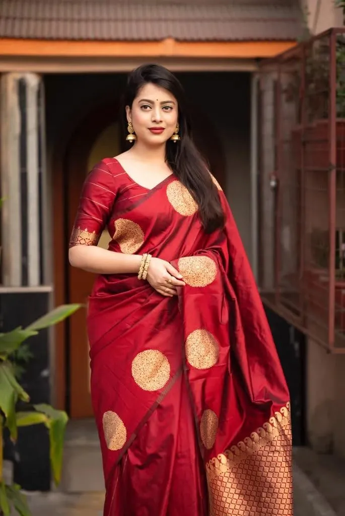 Women's Kanjivaram Soft Pure Silk Banarasi Sarees With Blouse Piece