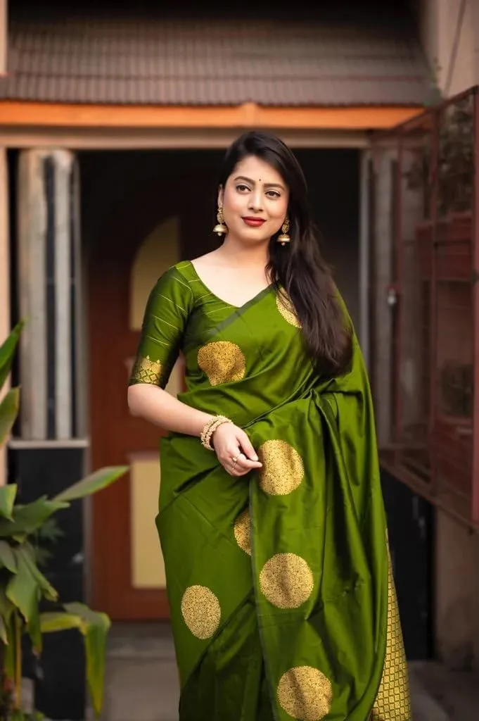 Women's Kanjivaram Soft Pure Silk Banarasi Sarees With Blouse Piece