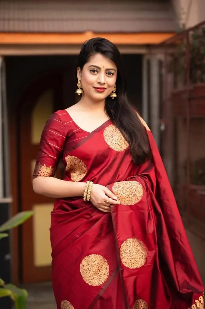 Women's Kanjivaram Soft Pure Silk Banarasi Sarees With Blouse Piece