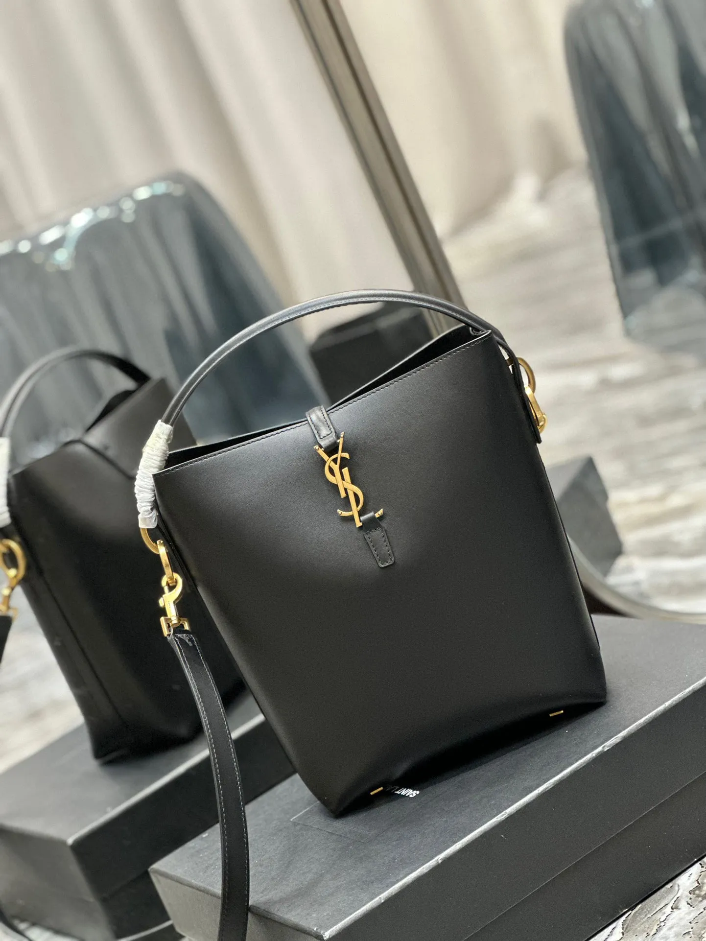 Y Bucket Bag in Original Italian Calfskin