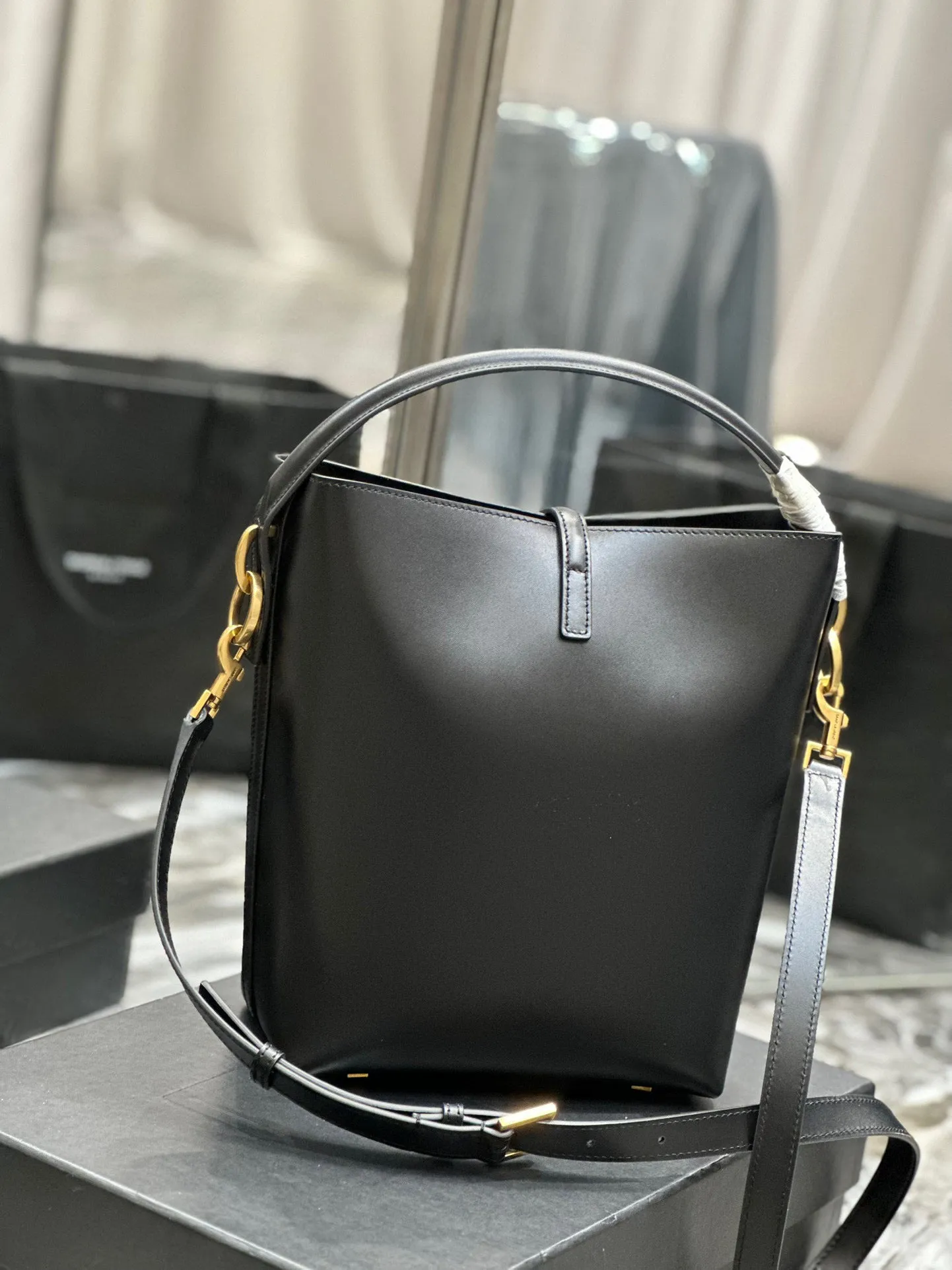 Y Bucket Bag in Original Italian Calfskin