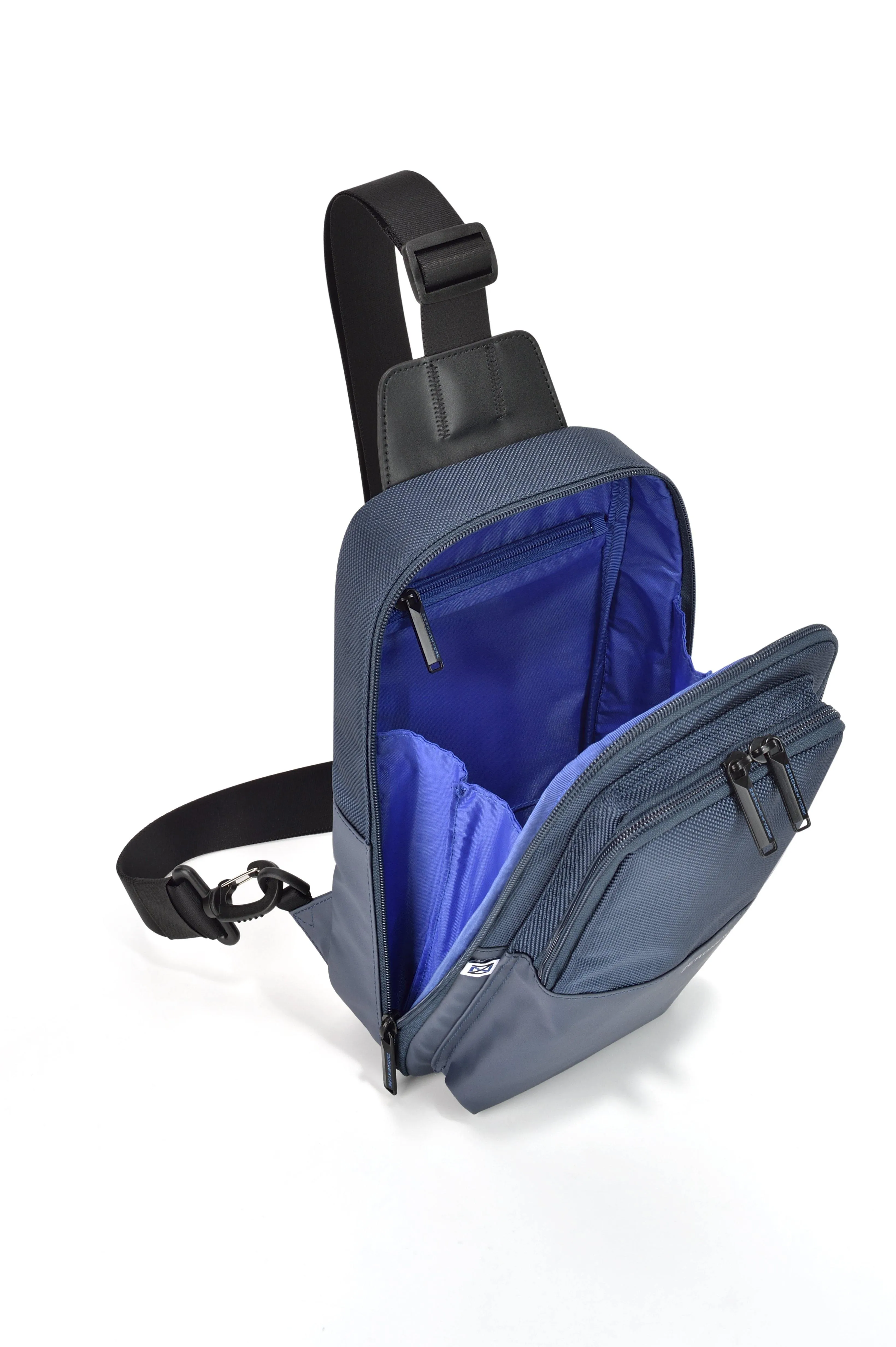 ZERO Halliburton Gramercy Sling Bag