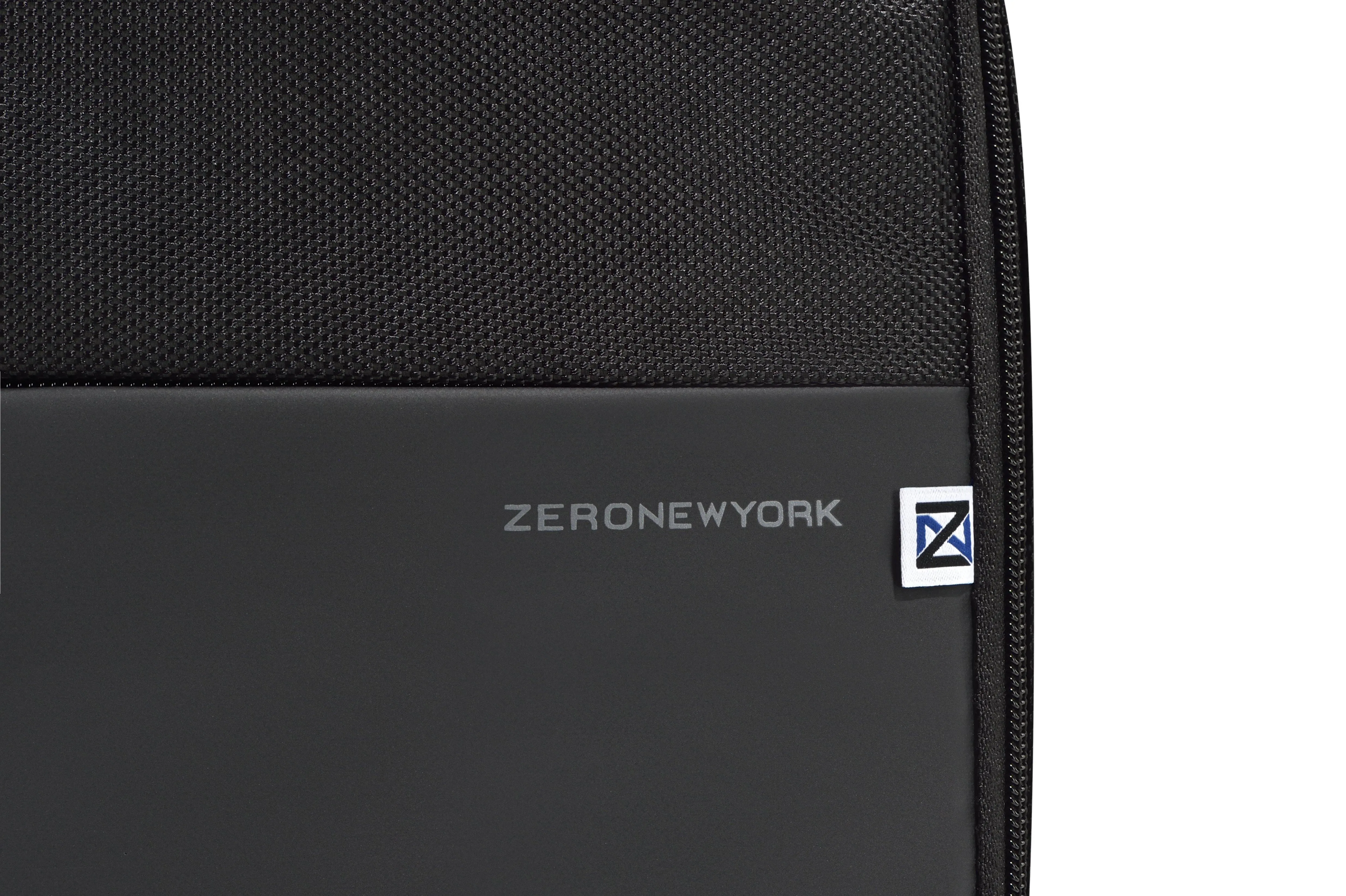 ZERO Halliburton Gramercy Sling Bag