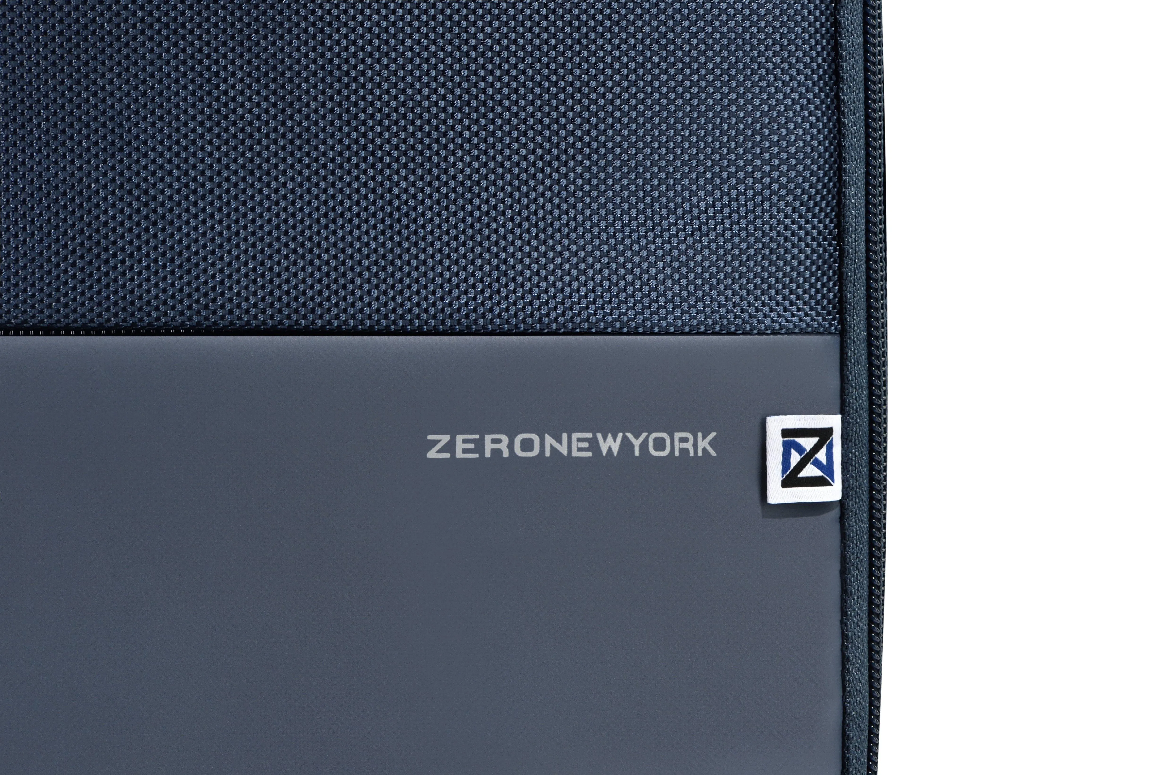 ZERO Halliburton Gramercy Sling Bag