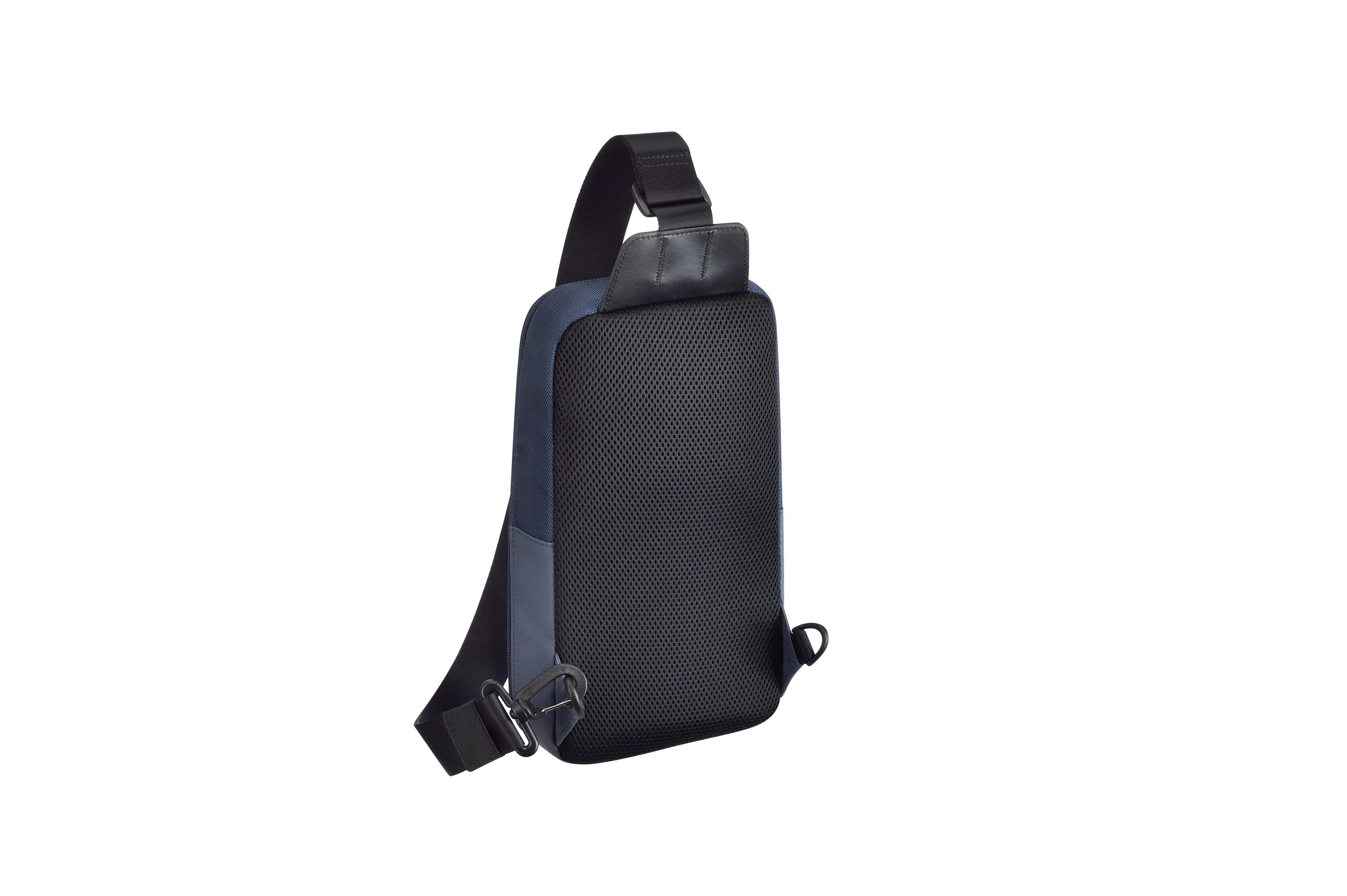ZERO Halliburton Gramercy Sling Bag